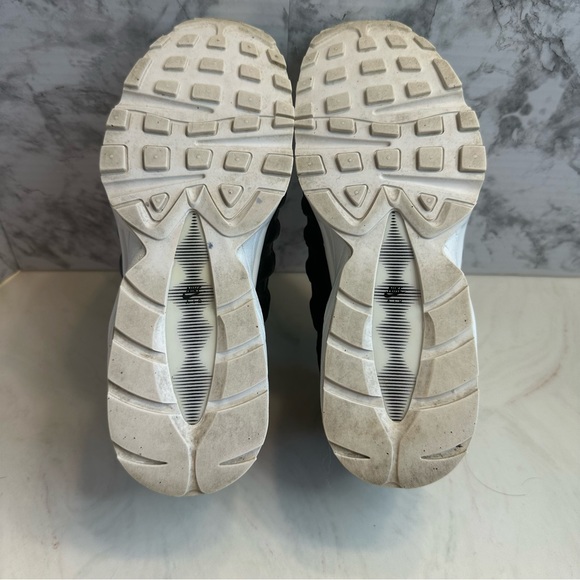 Nike Air Max 95 - Picture 6 of 9
